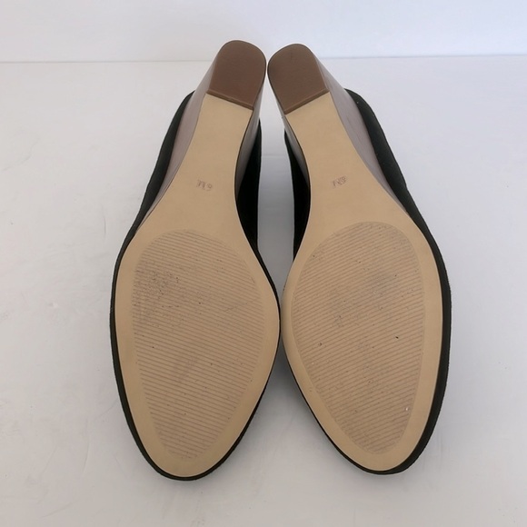 LOFT Women’s Stacked Wedge Faux Suede High Heel Shoes Size 6 New - Picture 8 of 8
